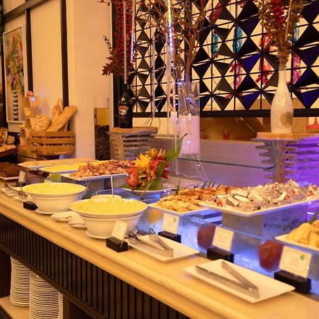 Hotel Wyndham Garden Grandworld Phú Quốc Exterior foto