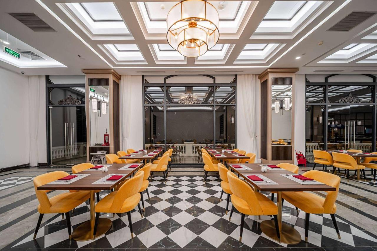 Hotel Wyndham Garden Grandworld Phú Quốc Exterior foto