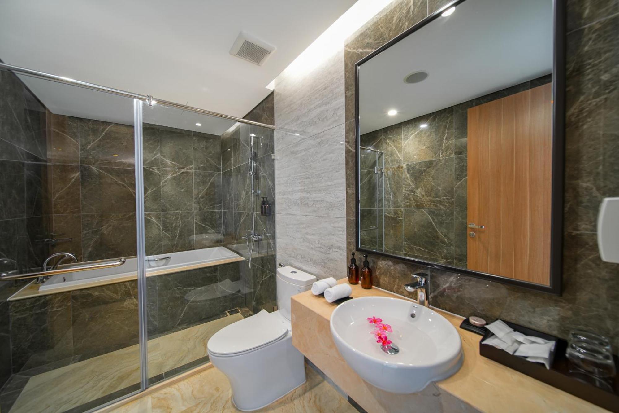 Hotel Wyndham Garden Grandworld Phú Quốc Exterior foto