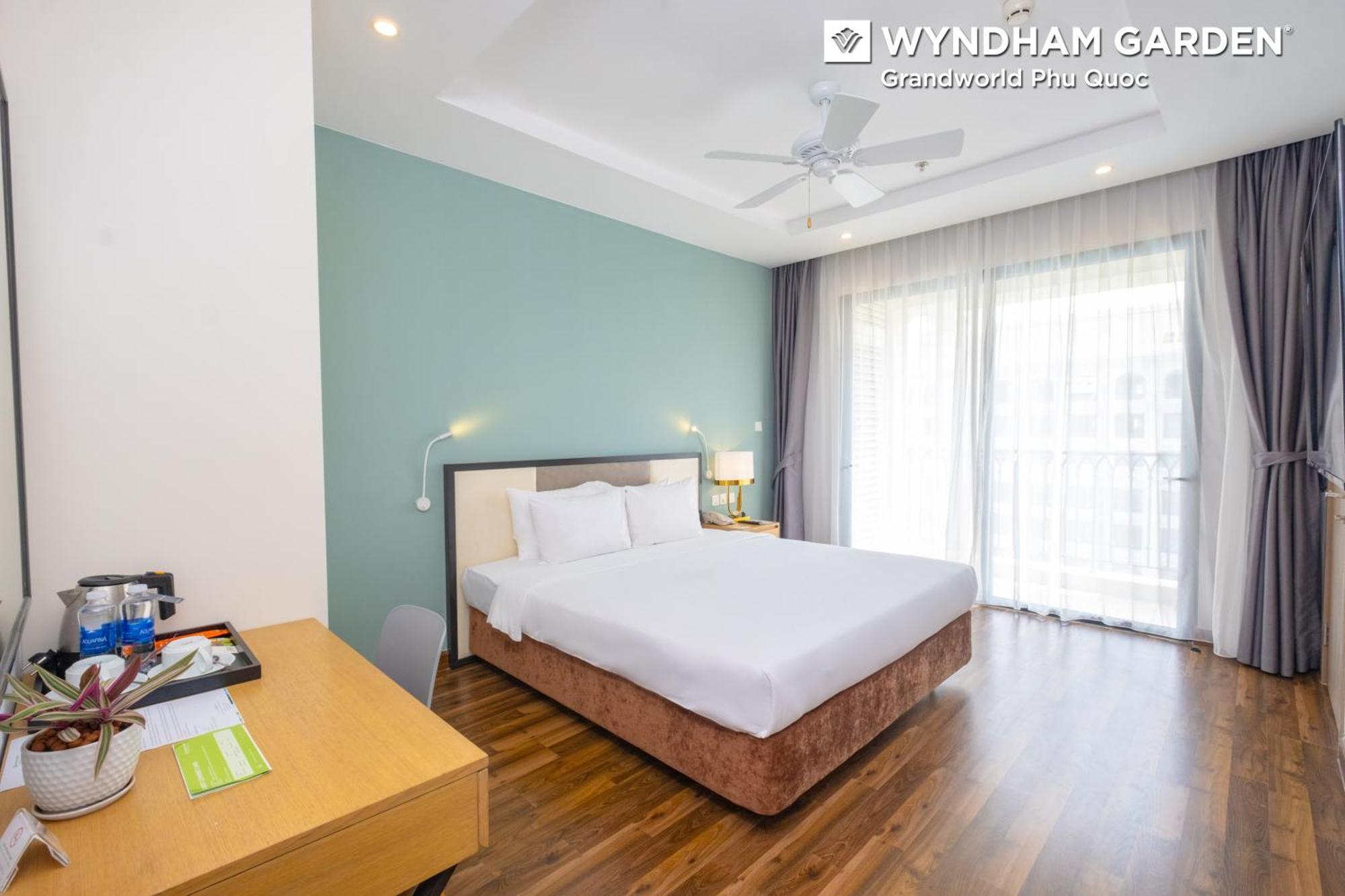 Hotel Wyndham Garden Grandworld Phú Quốc Exterior foto