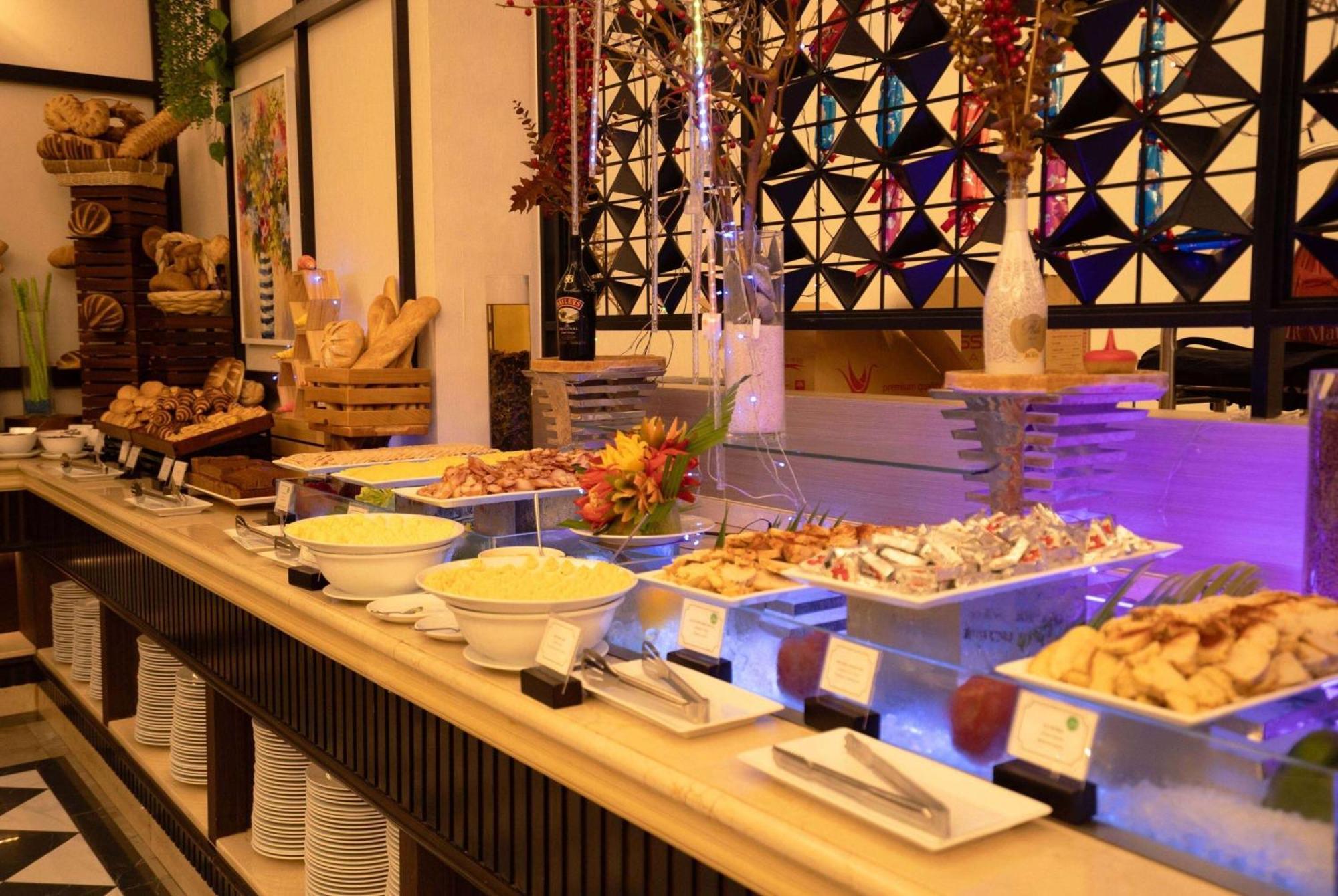 Hotel Wyndham Garden Grandworld Phú Quốc Exterior foto