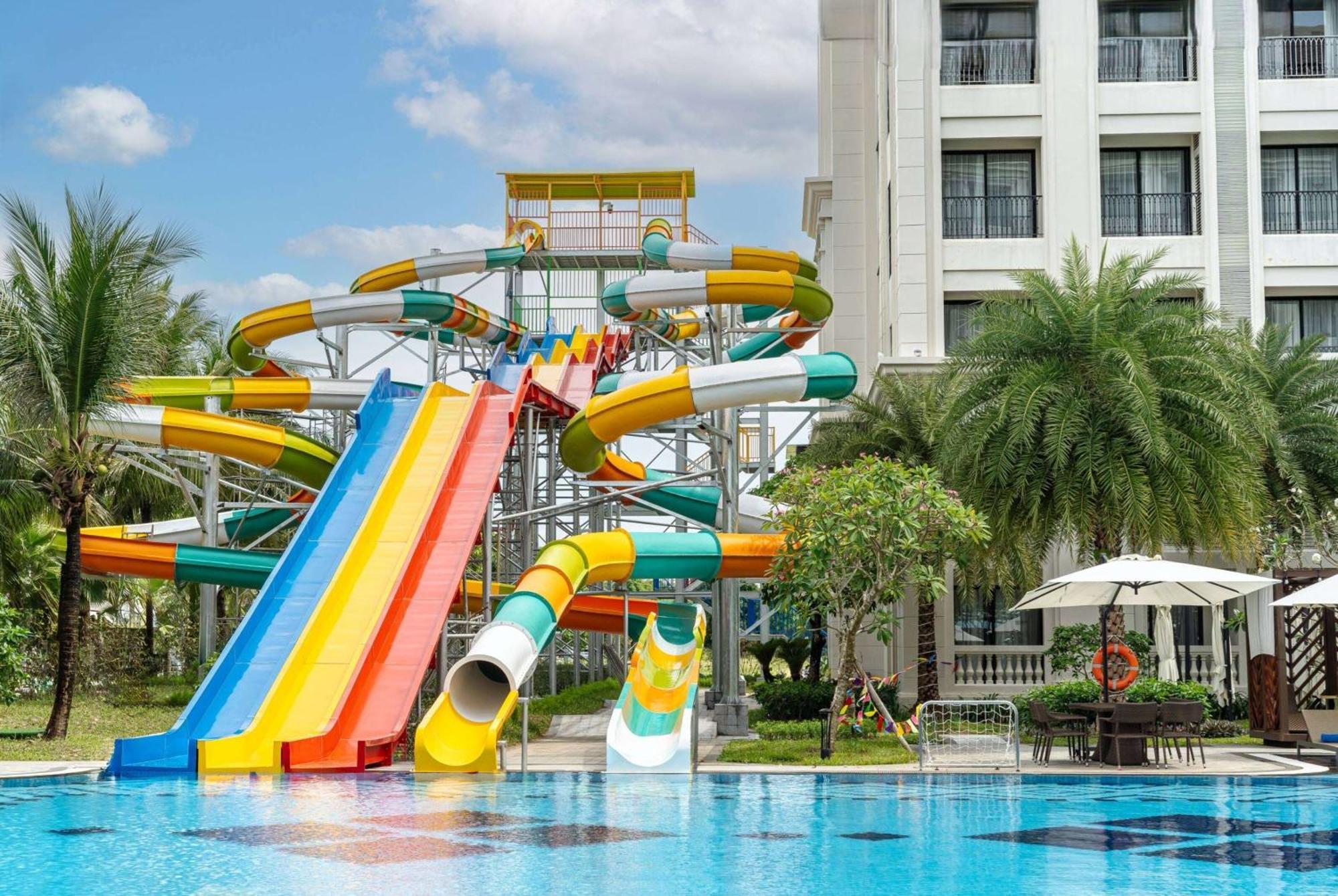 Hotel Wyndham Garden Grandworld Phú Quốc Exterior foto